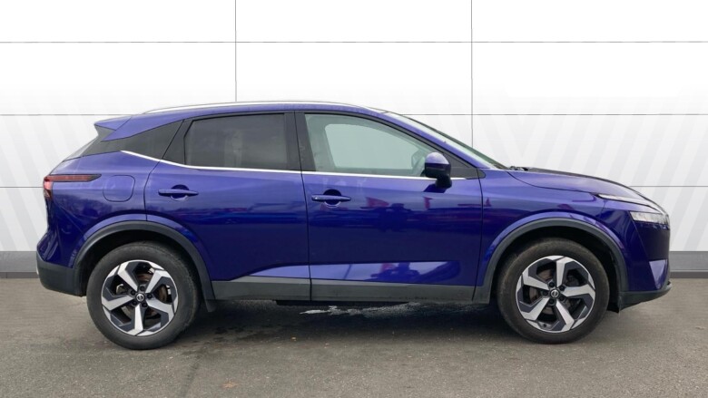 Nissan Qashqai 1.3 DiG-T MH N-Connecta 5dr Petrol Hatchback